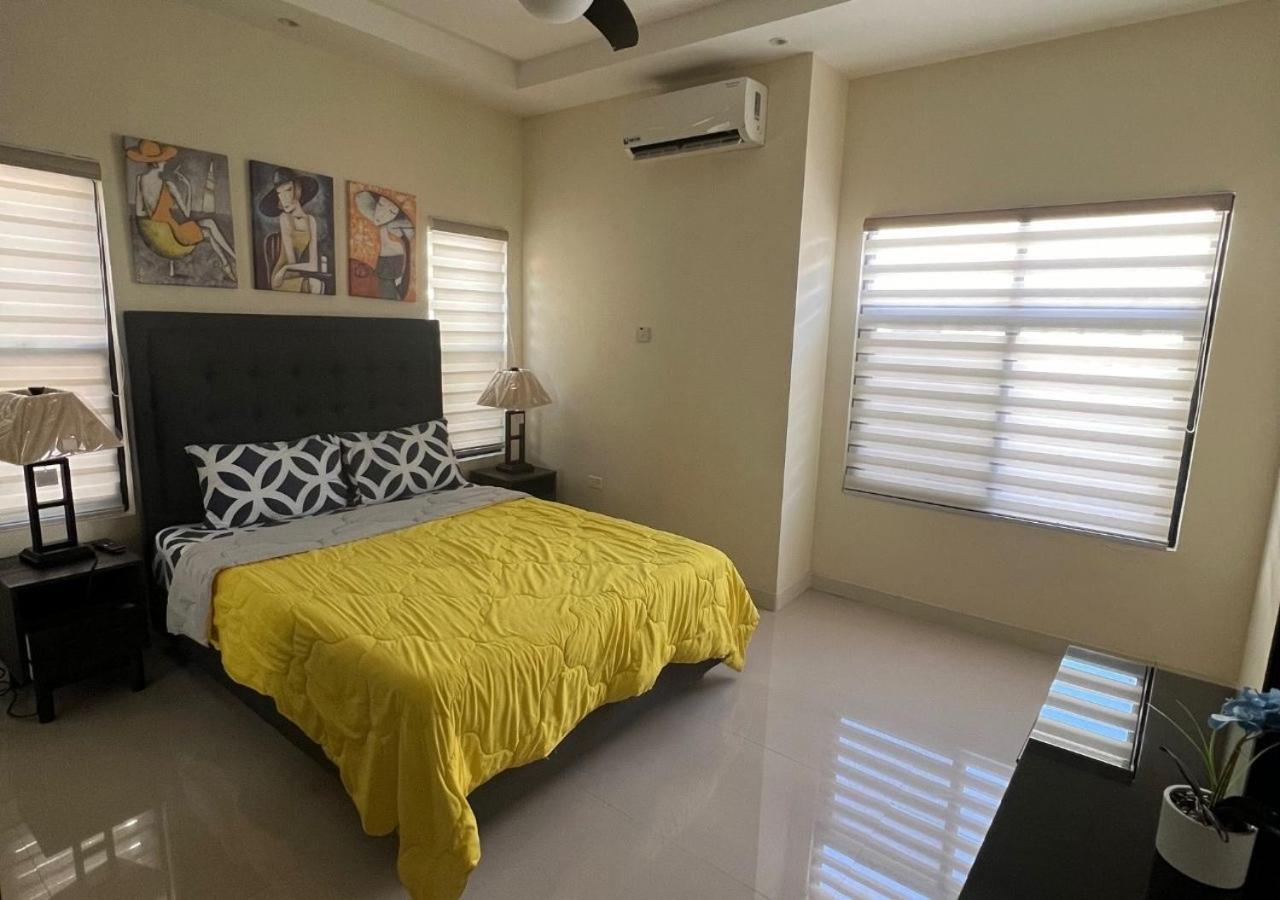 Essek Homes Ocho Rios Bagian luar foto